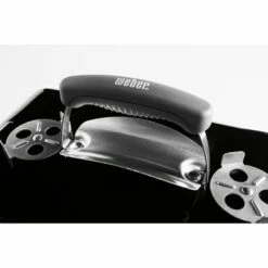 Weber Go Anywhere® Charcoal -UK BBQ Sales 2024 1131004 3