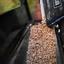 Weber SmokeFire Wood Pellets Hickory -UK BBQ Sales 2024 190102 4