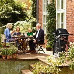 Weber Q3200 Black -UK BBQ Sales 2024 57010074 4